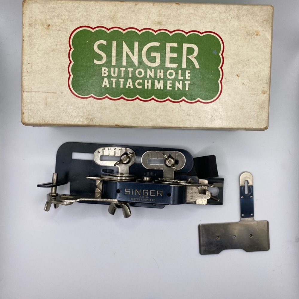 Vintage Singer Buttonhole Attachment No. 121795 in Original Box NO INSTRUCTIONS